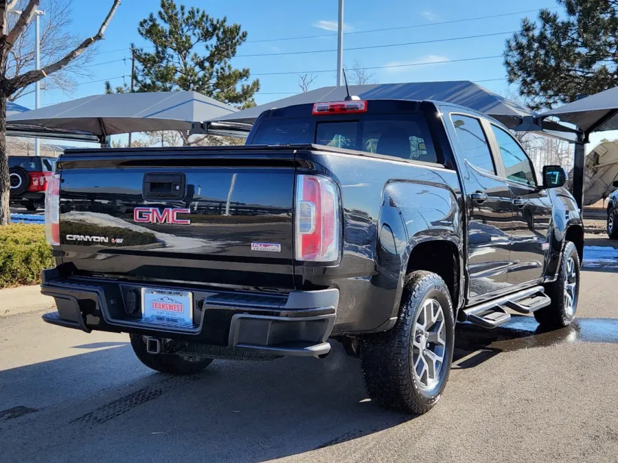 2018 GMC Canyon 4WD All Terrain w/Cloth | Photo 2 of 32