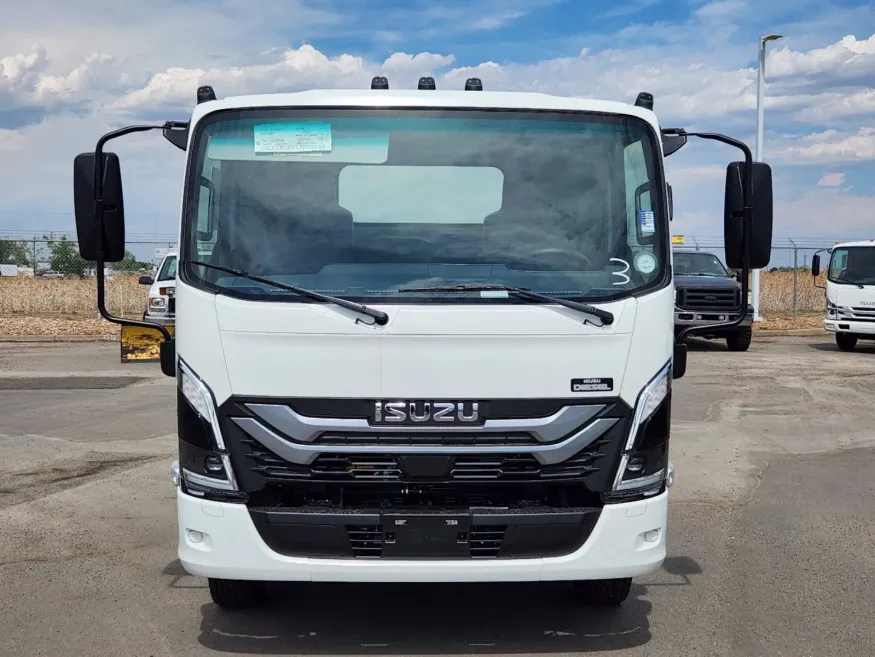 2025 Isuzu NRR DIESEL 150 WHEELBASE | Photo 1 of 5