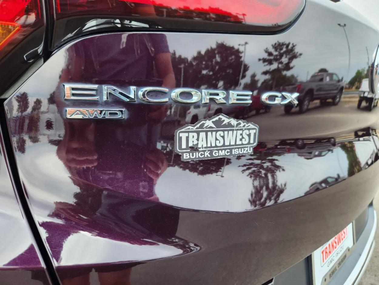 2021 Buick Encore GX Essence | Photo 12 of 28