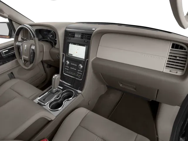 2016 Lincoln Navigator | Photo 12 of 14