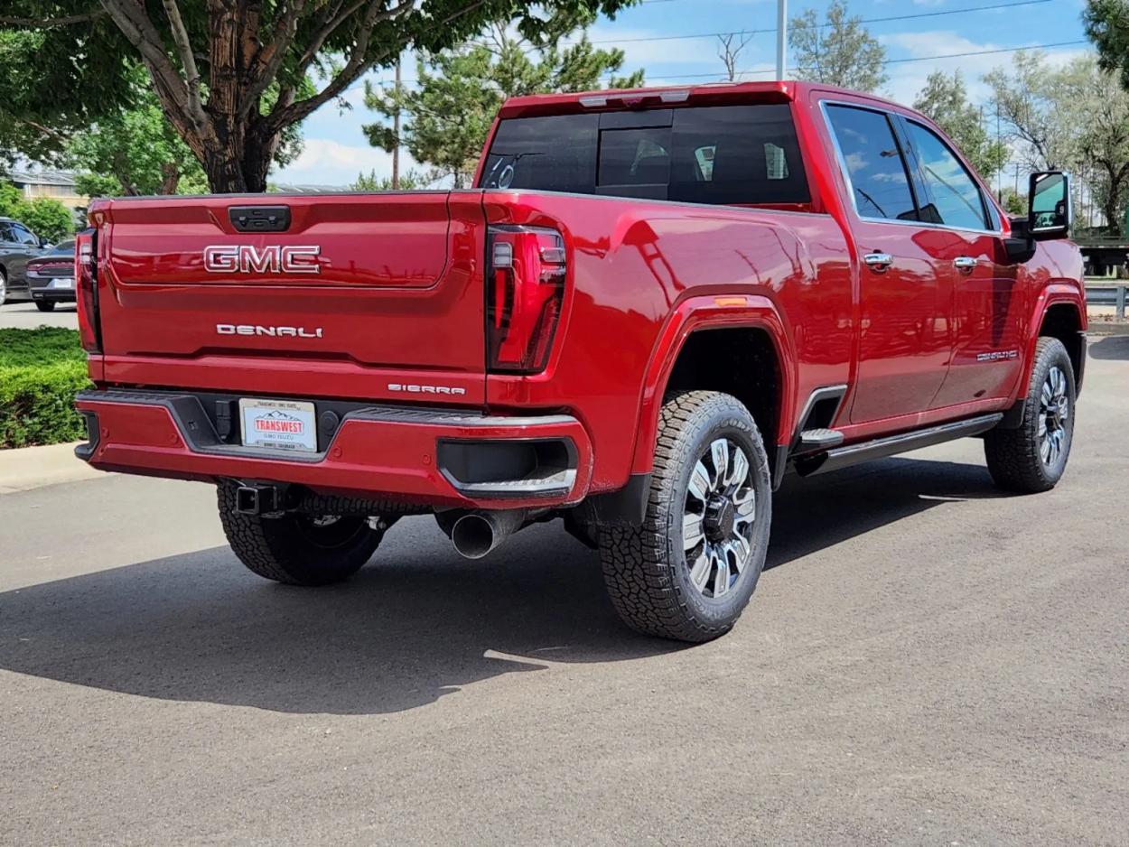 2024 GMC Sierra 2500HD Denali | Photo 2 of 28