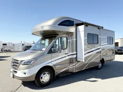 2024 Winnebago Navion 24V | Thumbnail Photo 19 of 24