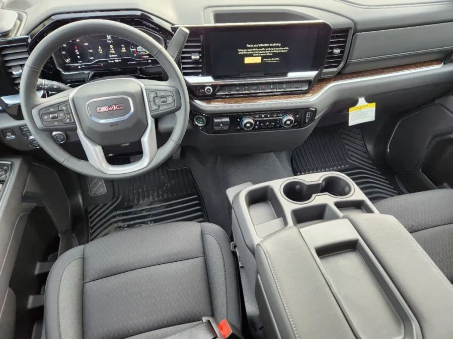 2025 GMC Sierra 1500 Elevation | Photo 11 of 31