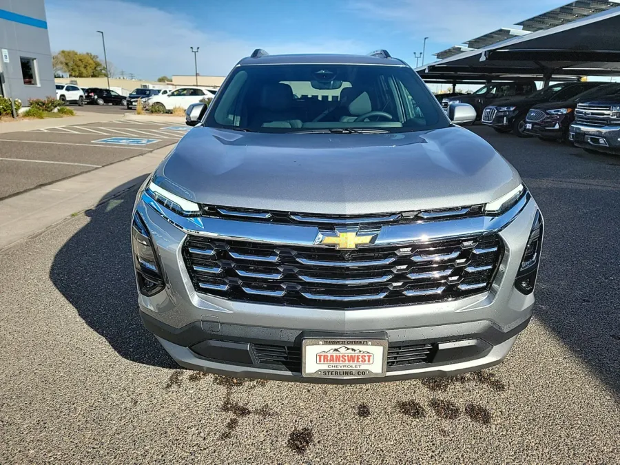 2025 Chevrolet Equinox AWD LT | Photo 10 of 21