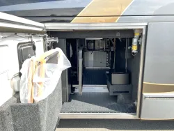 2023 Emerald Prevost H3-45 | Thumbnail Photo 44 of 47