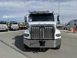 2025 Western Star 47X | Thumbnail Photo 2 of 16