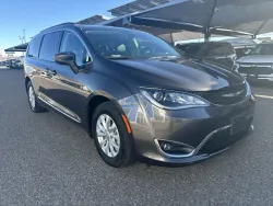 2017 Chrysler Pacifica Touring-L | Thumbnail Photo 6 of 21