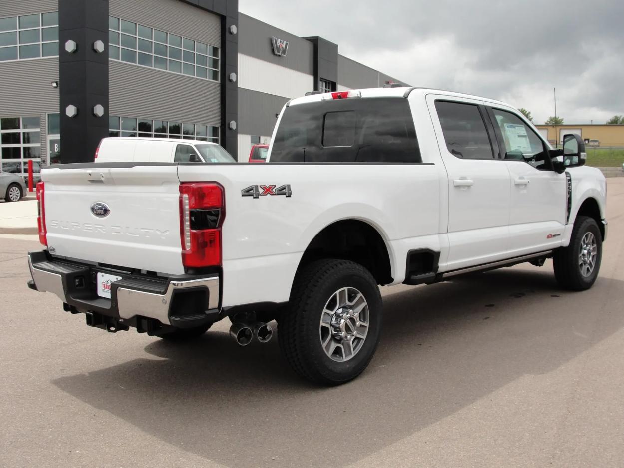 2024 Ford F-350 | Photo 22 of 37