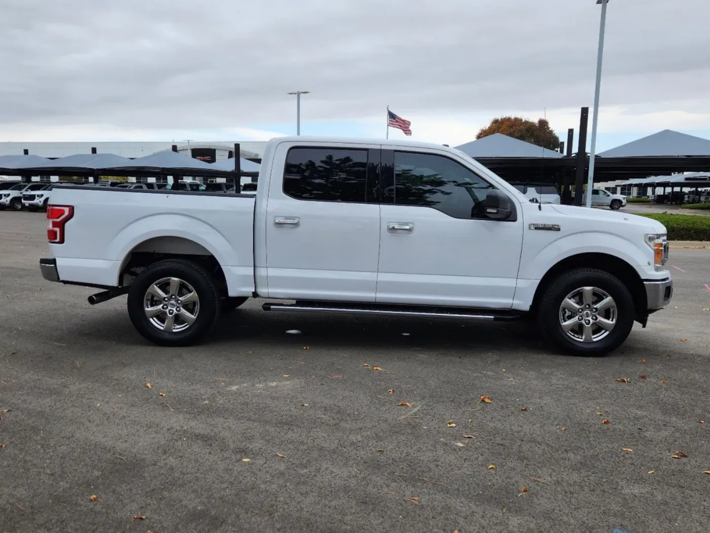 2018 Ford F-150 | Photo 2 of 30