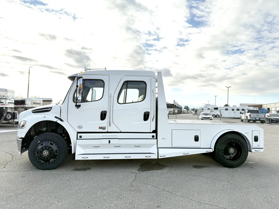 2024 Freightliner M2 106 Plus Summit Hauler | Photo 2 of 24