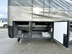 2024 Newmar Supreme Aire 4530 | Thumbnail Photo 29 of 33