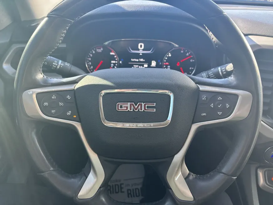 2020 GMC Acadia Denali | Photo 22 of 26