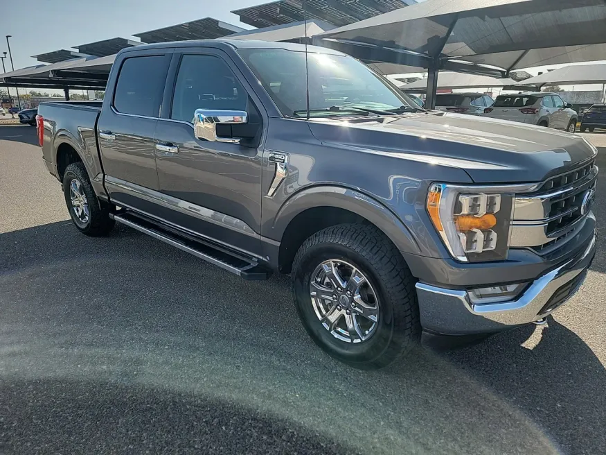 2023 Ford F-150 Lariat | Photo 7 of 19