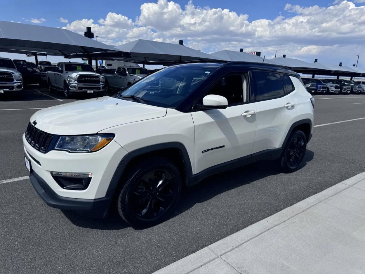 2018 Jeep Compass Altitude | Photo 3 of 16