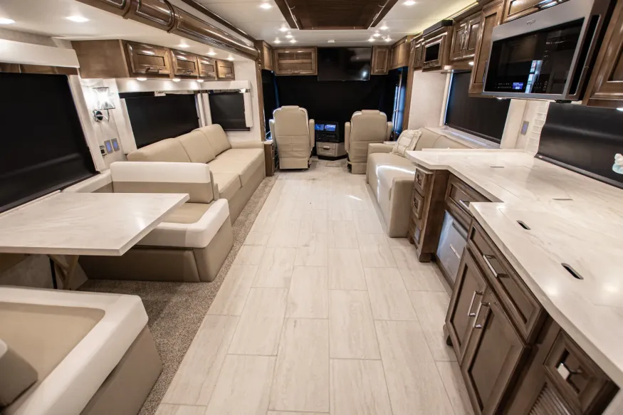 2024 Newmar Ventana 4037 | Photo 10 of 20