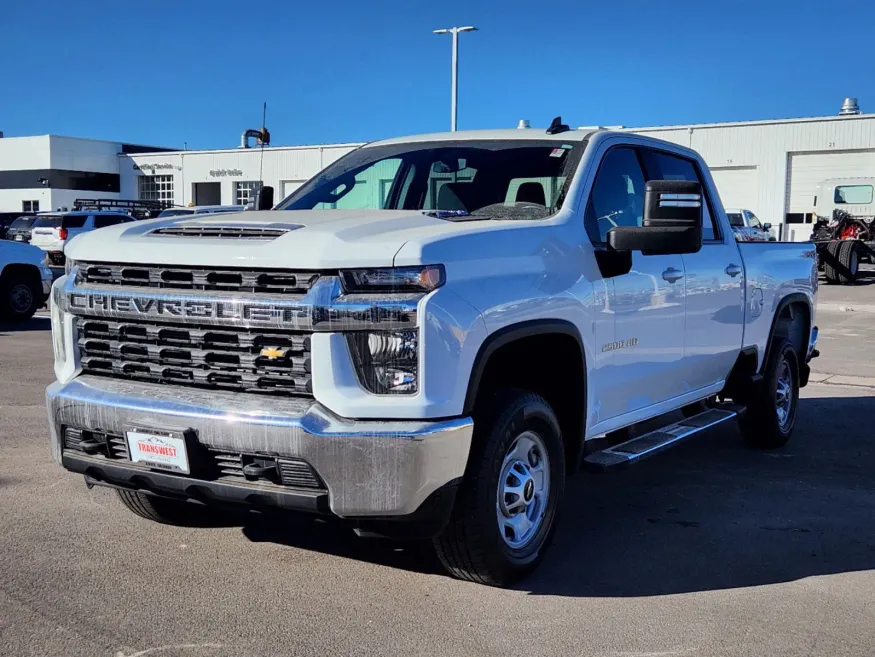 2023 Chevrolet Silverado 2500HD LT | Photo 3 of 29