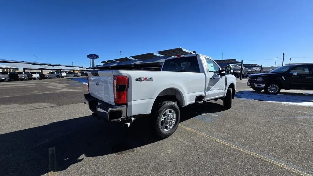 2025 Ford F-350SD | Photo 5 of 26