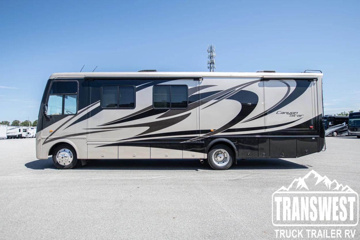 2011 Newmar Canyon Star 3411 