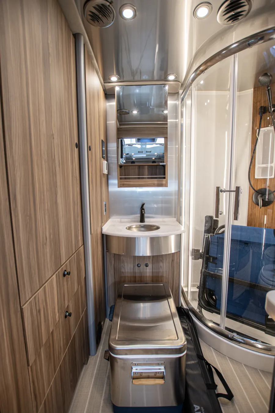 2023 Airstream Atlas Murphy Suite Tommy | Photo 8 of 8