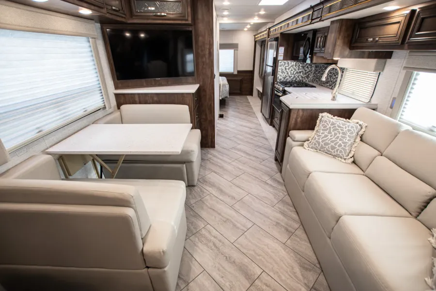 2024 Newmar Bay Star Sport 3014 | Photo 1 of 10