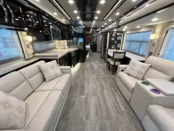 2020 Newmar King Aire 4549 | Thumbnail Photo 2 of 14