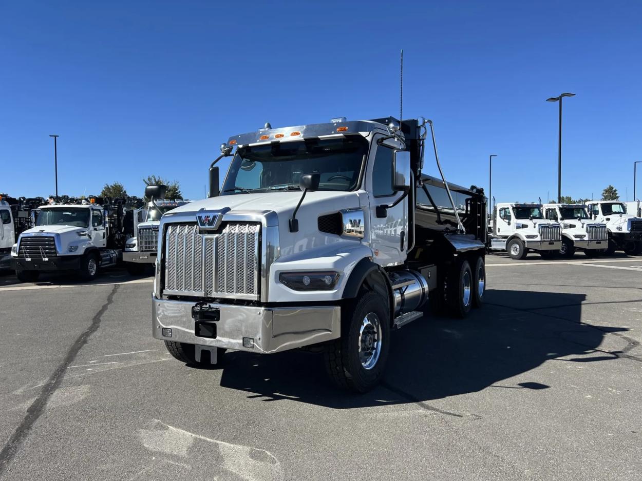 2025 Western Star 47X 