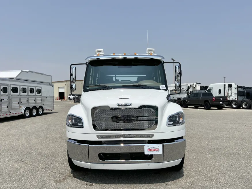 2024 Freightliner M2 106 Plus Summit Hauler | Photo 24 of 25