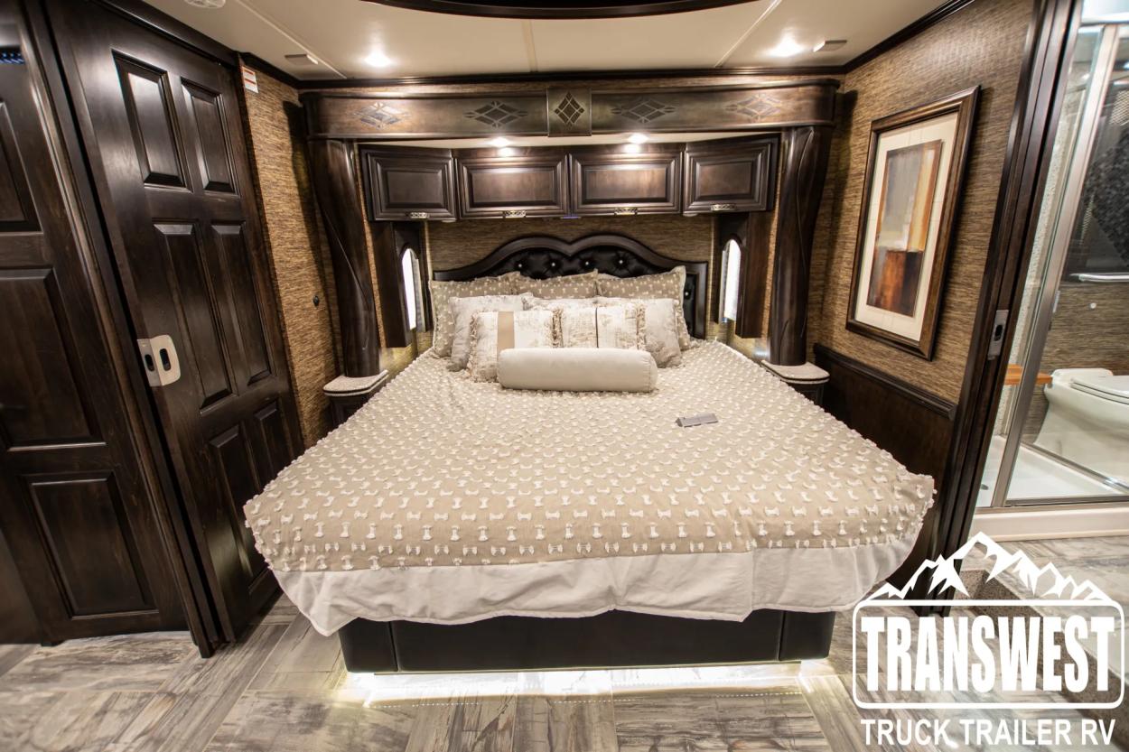 2015 Newmar London Aire 4503 | Photo 22 of 27