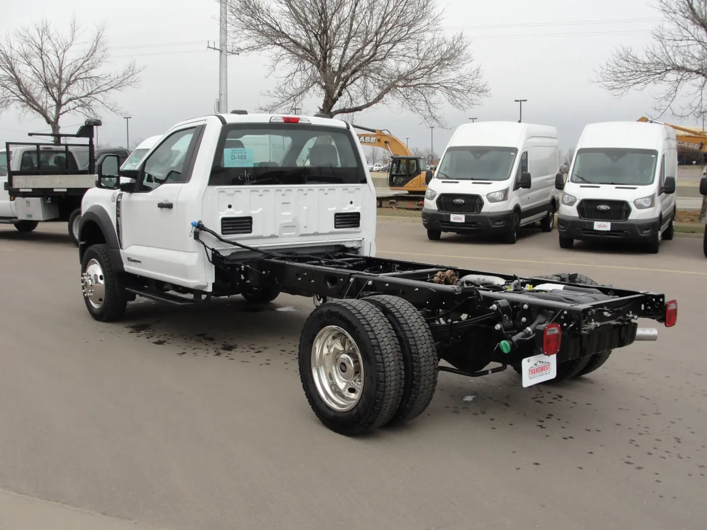 2024 Ford F-550 | Photo 3 of 11