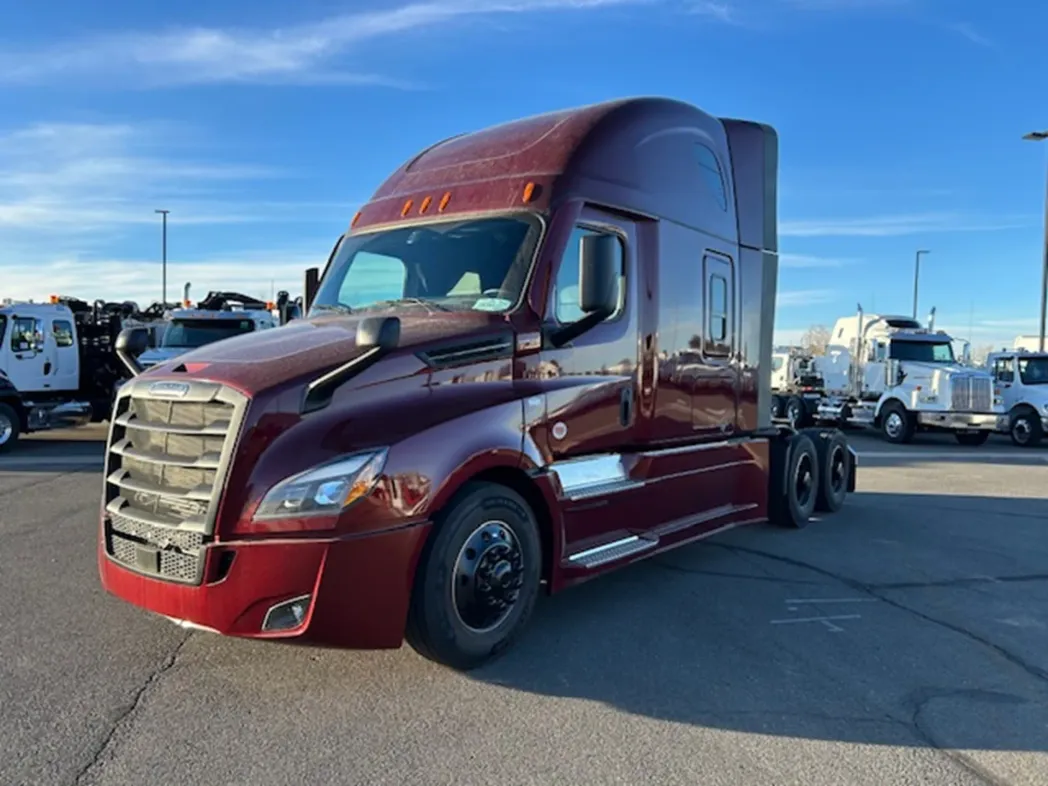 2025 Freightliner Cascadia 126 