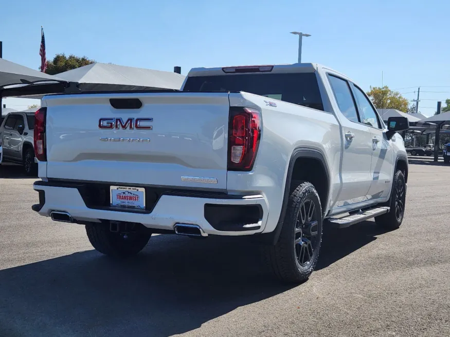 2025 GMC Sierra 1500 Elevation | Photo 2 of 30