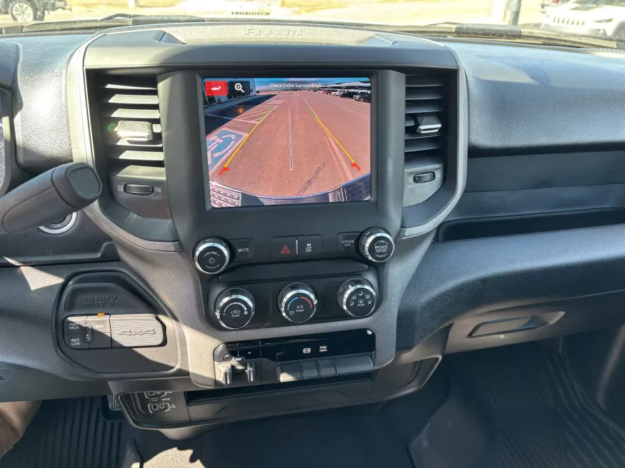 2024 RAM 3500 Tradesman | Photo 15 of 18