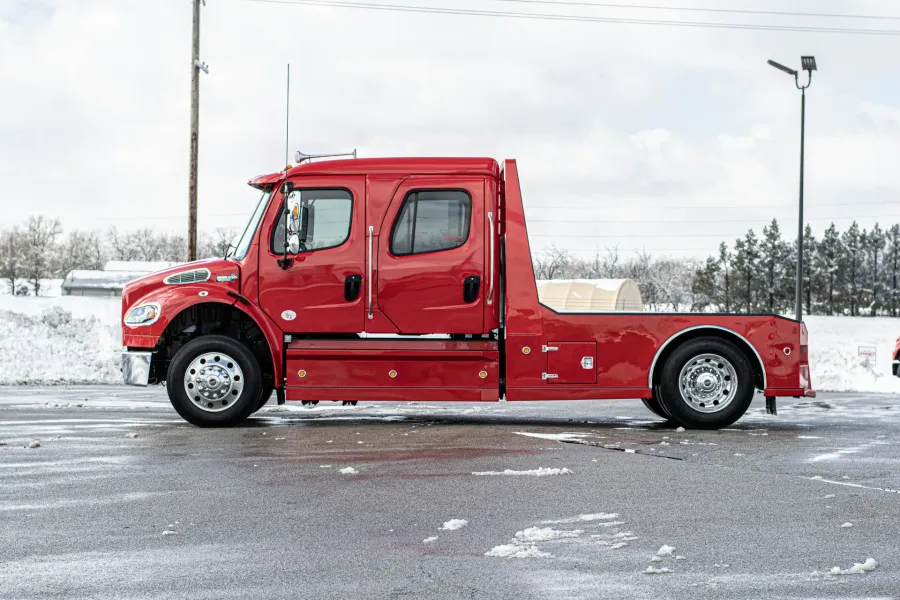 2023 Freightliner M2 106 Western Hauler | Photo 5 of 27