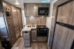 2025 Winnebago Spirit 26T | Thumbnail Photo 14 of 18