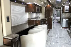 2016 Prevost Outlaw H3-45 | Thumbnail Photo 3 of 30