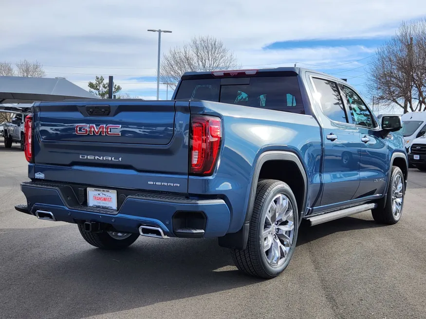 2025 GMC Sierra 1500 Denali | Photo 2 of 32