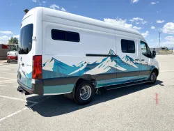 2023 Winnebago Adventure Wagon 70 SE | Thumbnail Photo 11 of 19