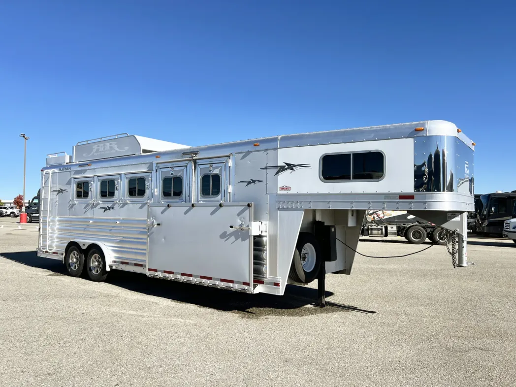 2020 Platinum Coach 5HGN 