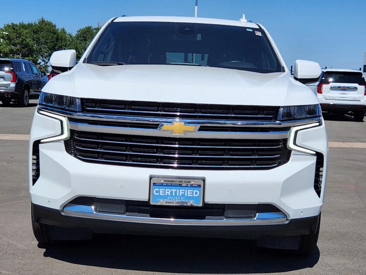 2023 Chevrolet Suburban LT | Photo 4 of 29