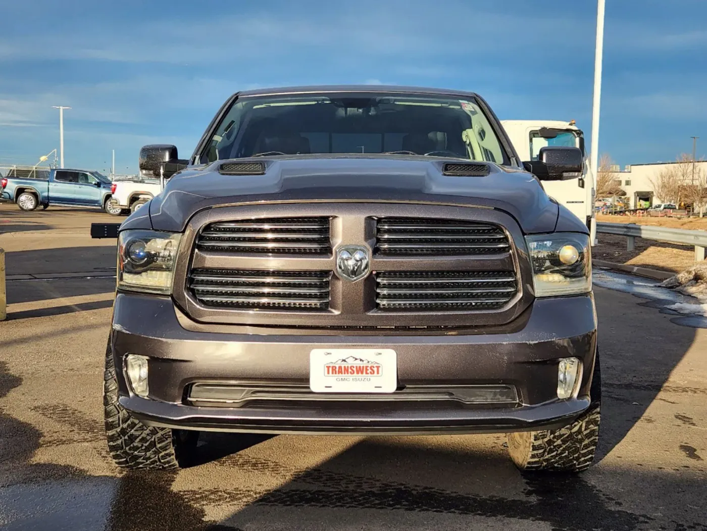 2015 RAM 1500 Sport | Photo 4 of 33