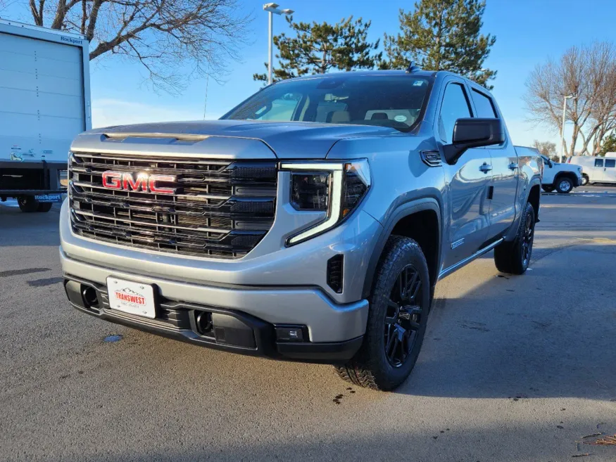 2025 GMC Sierra 1500 Elevation | Photo 3 of 30