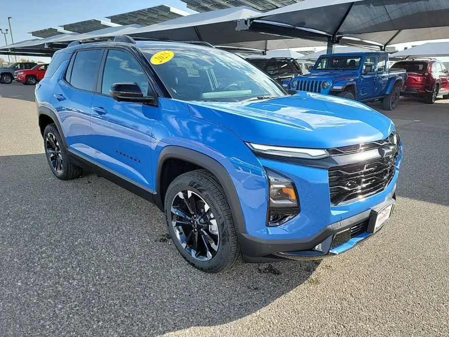 2025 Chevrolet Equinox AWD RS | Photo 7 of 21