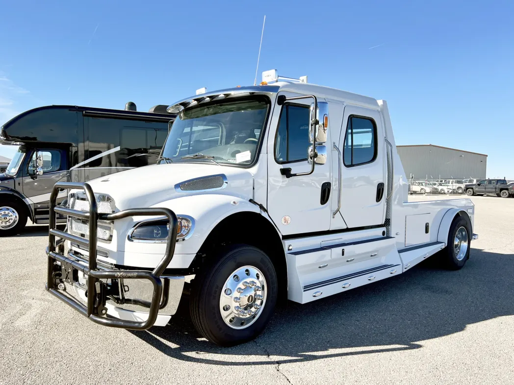 2023 Freightliner M2 106 Summit Hauler 