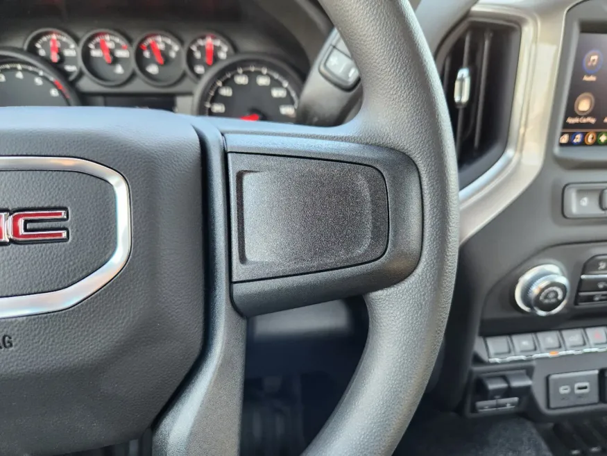 2025 GMC Sierra 1500 Pro | Photo 20 of 26