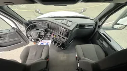 2023 Freightliner Cascadia 126 | Thumbnail Photo 17 of 22