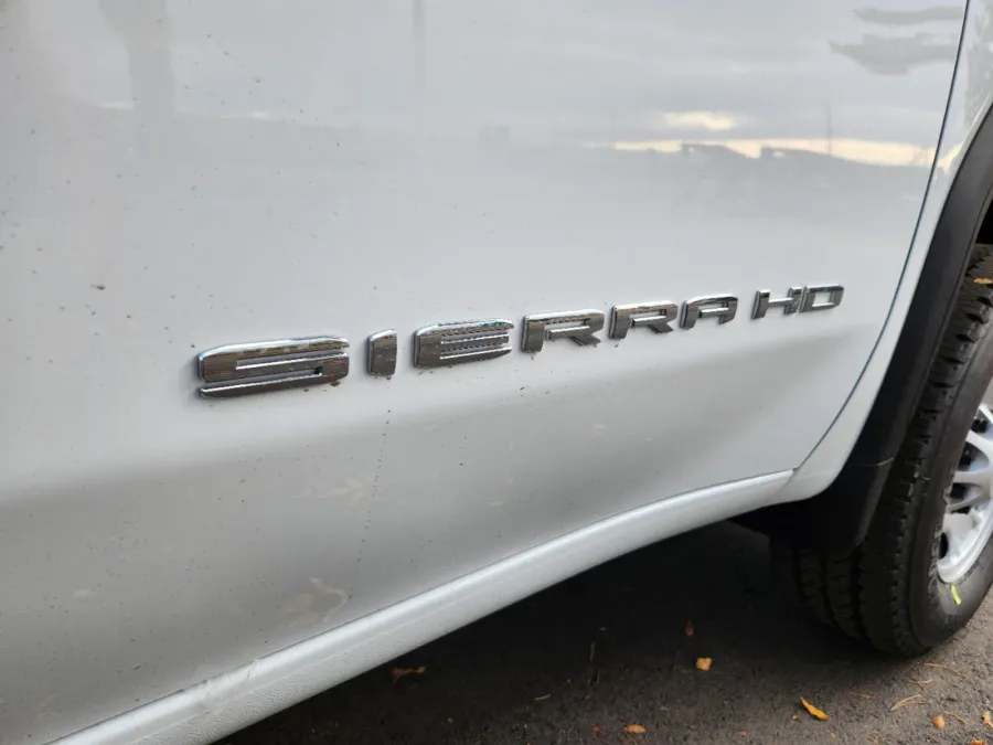 2025 GMC Sierra 2500HD Pro | Photo 15 of 28