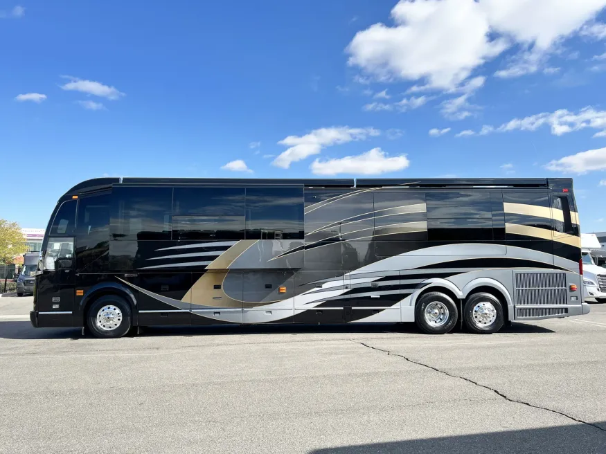 2023 Emerald Prevost H3-45 | Photo 30 of 47