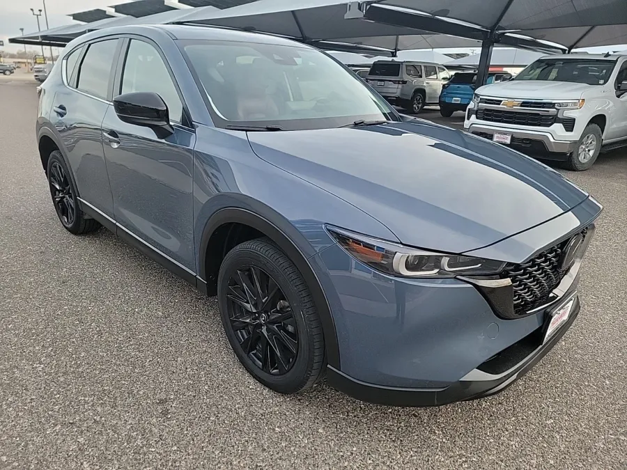 2022 Mazda CX-5 2.5 S Carbon Edition | Photo 8 of 17