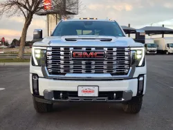 2025 GMC Sierra 3500HD Denali | Thumbnail Photo 4 of 29