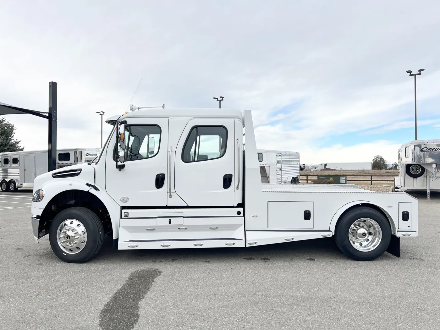 2024 Freightliner M2 106 Plus Summit Hauler | Photo 3 of 22